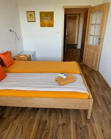 Penzion Kozi Horka U Brnenske Prehrady Brünn Exterior foto